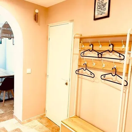 Stylish Loft 17- 3 Bdrs - 2 Bathrs - 7 Pers パリ