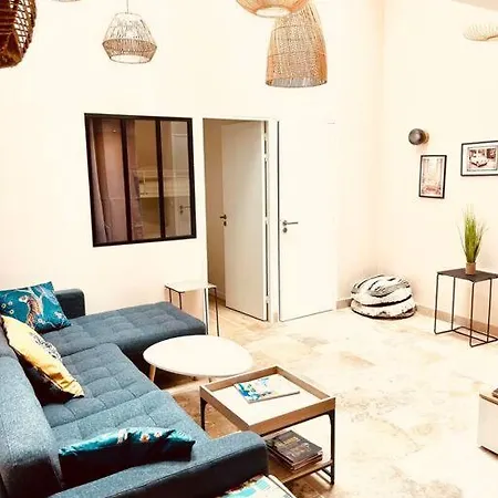 Stylish Loft 17- 3 Bdrs - 2 Bathrs - 7 Pers アパート *
