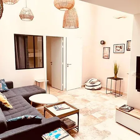 Apartament Stylish Loft 17- 3 Bdrs - 2 Bathrs - 7 Pers Paryż