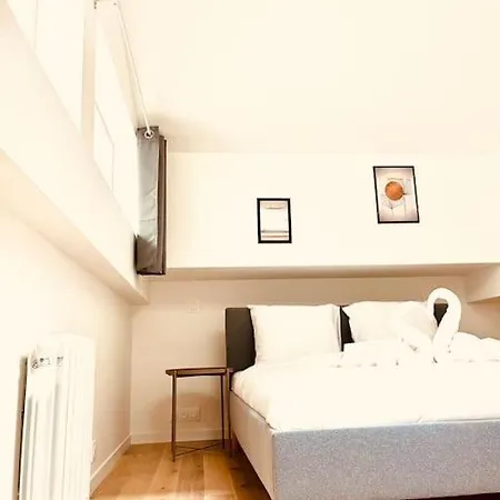 Stylish Loft 17- 3 Bdrs - 2 Bathrs - 7 Pers *