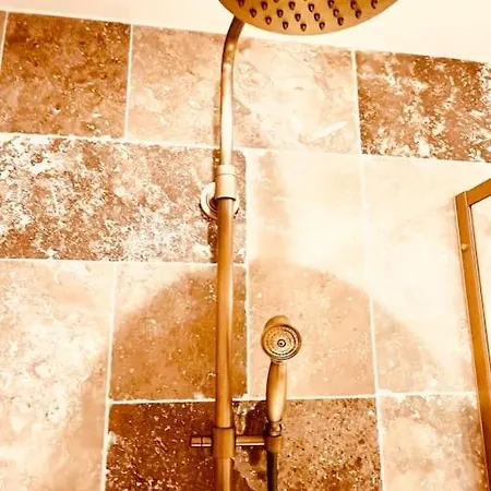 Stylish Loft 17- 3 Bdrs - 2 Bathrs - 7 Pers Apartament *