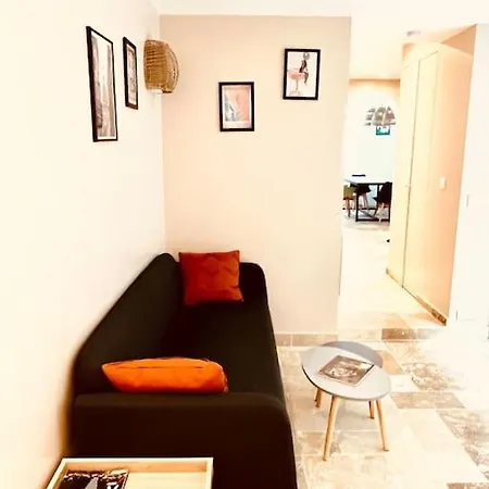 Stylish Loft 17- 3 Bdrs - 2 Bathrs - 7 Pers Apartment