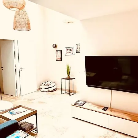 Apartment Stylish Loft 17- 3 Bdrs - 2 Bathrs - 7 Pers