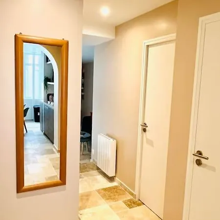 Apartament Stylish Loft 17- 3 Bdrs - 2 Bathrs - 7 Pers Paryż