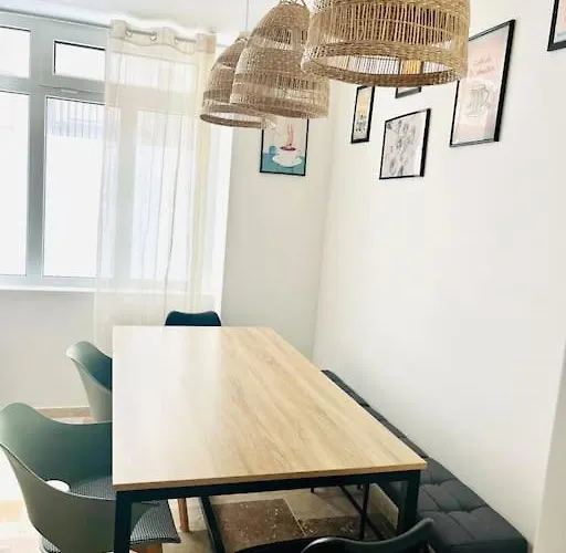 Stylish Loft 17- 3 Bdrs - 2 Bathrs - 7 Pers * Paris