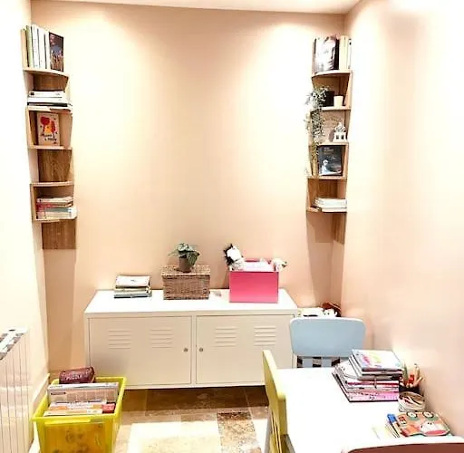 Stylish Loft 17- 3 Bdrs - 2 Bathrs - 7 Pers *