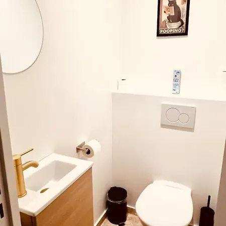 Stylish Loft 17- 3 Bdrs - 2 Bathrs - 7 Pers * Parijs
