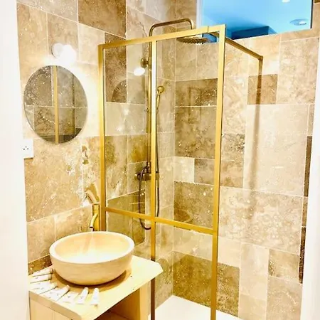 Stylish Loft 17- 3 Bdrs - 2 Bathrs - 7 Pers Appartement *