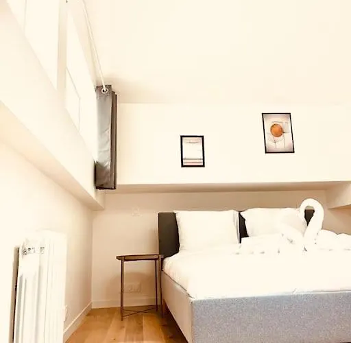 Stylish Loft 17- 3 Bdrs - 2 Bathrs - 7 Pers *
